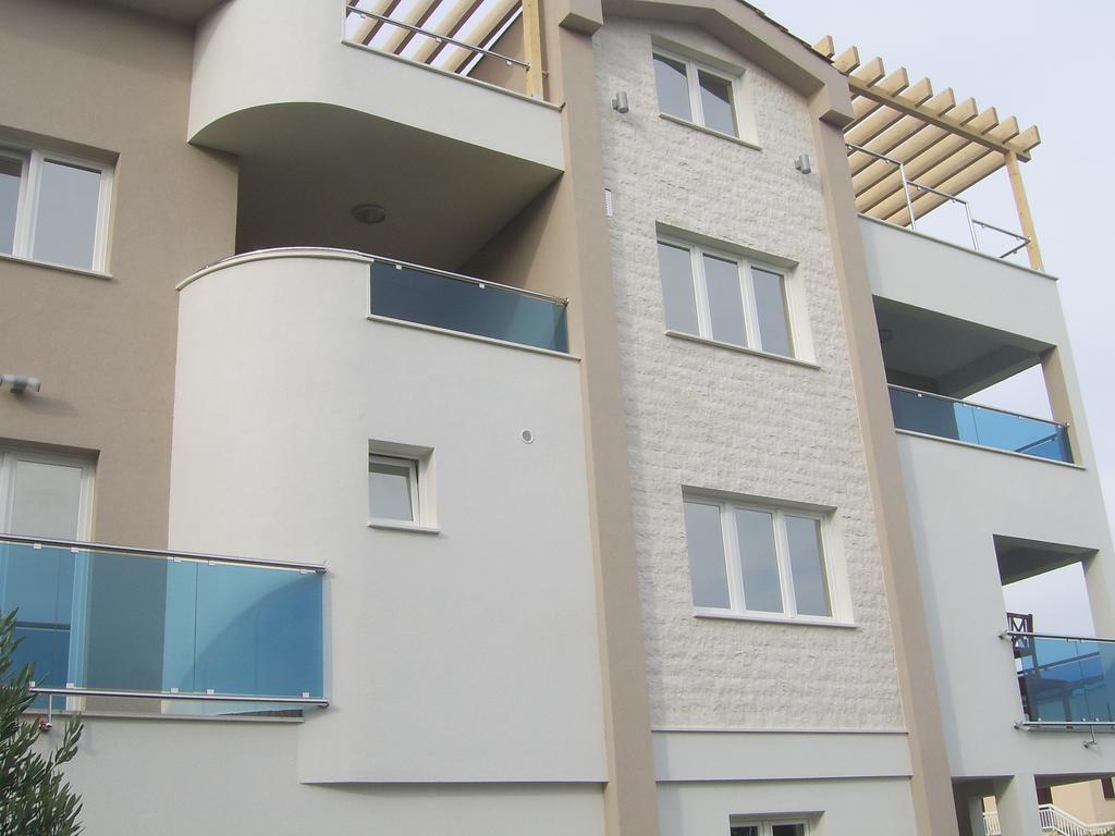 Apartments Villa Erik Rogoznica  Kültér fotó