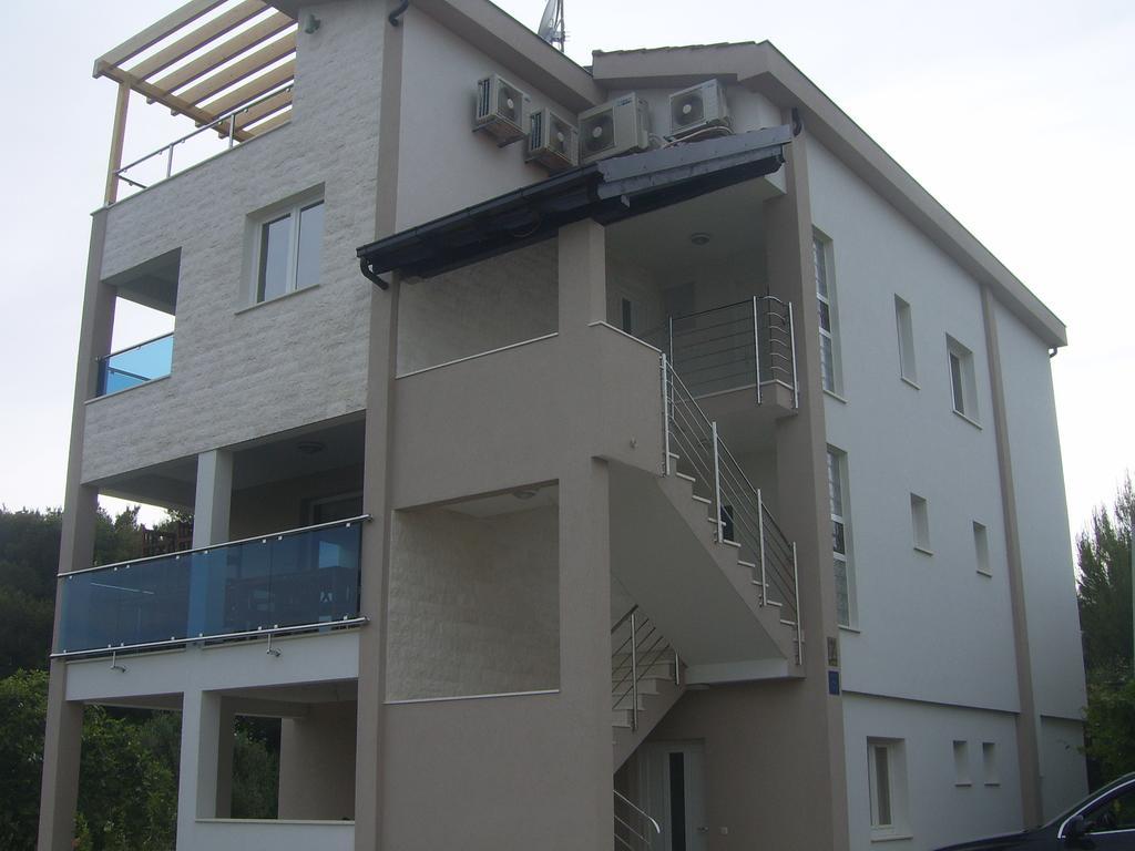 Apartments Villa Erik Rogoznica  Kültér fotó